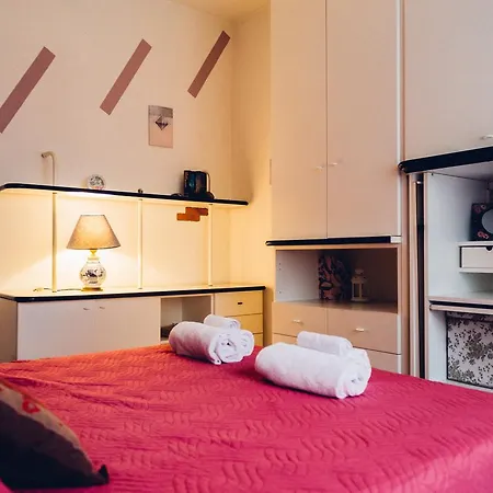Appartamento Lorenteggio Balcony Flat