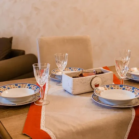 Lägenhet Lorenteggio Balcony Flat