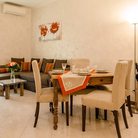 Lorenteggio Balcony Flat Appartamento Milano