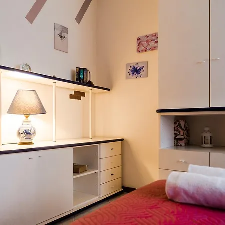 Appartamento Lorenteggio Balcony Flat