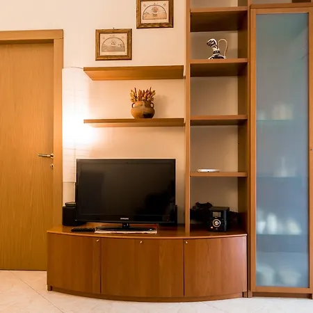 Appartamento Lorenteggio Balcony Flat *